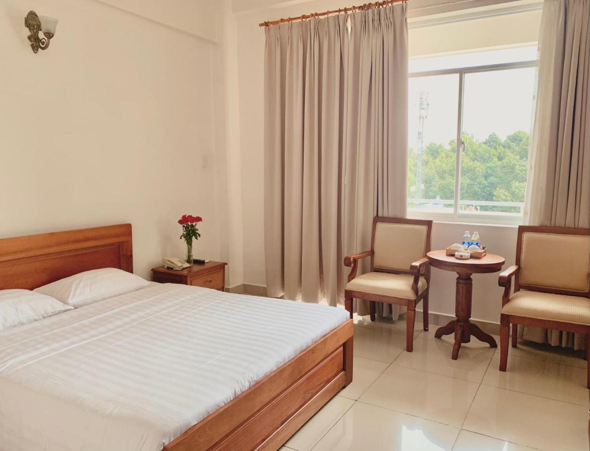 Tan Son Nhat 2 Hotel Ho Chi Minh City Exterior photo